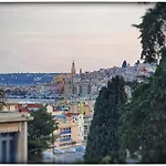 Le Vallaya Suites&spa *