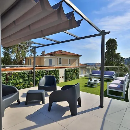 Le Vallaya Suites&spa *